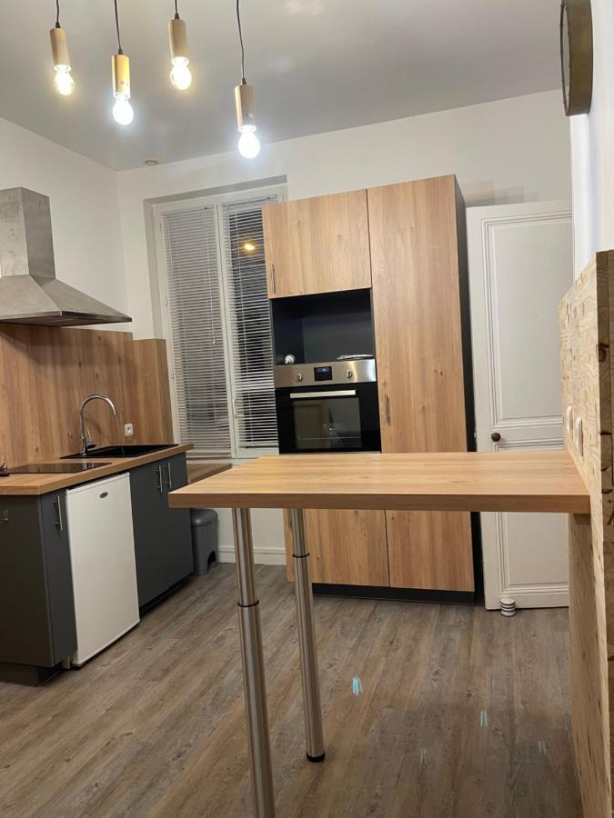 Logement Entier: Appartement Avec Terrasse Quartier De La Gare Amboise Bagian luar foto
