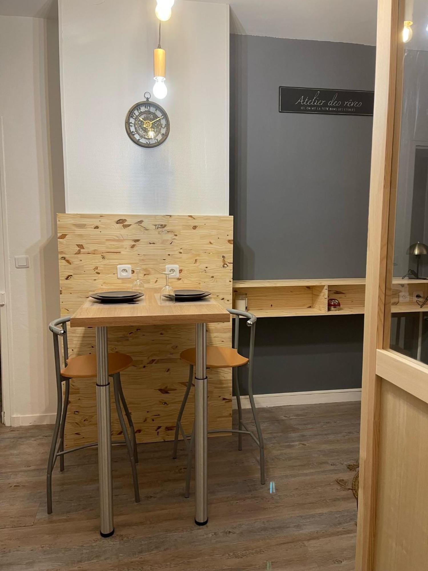 Logement Entier: Appartement Avec Terrasse Quartier De La Gare Amboise Bagian luar foto